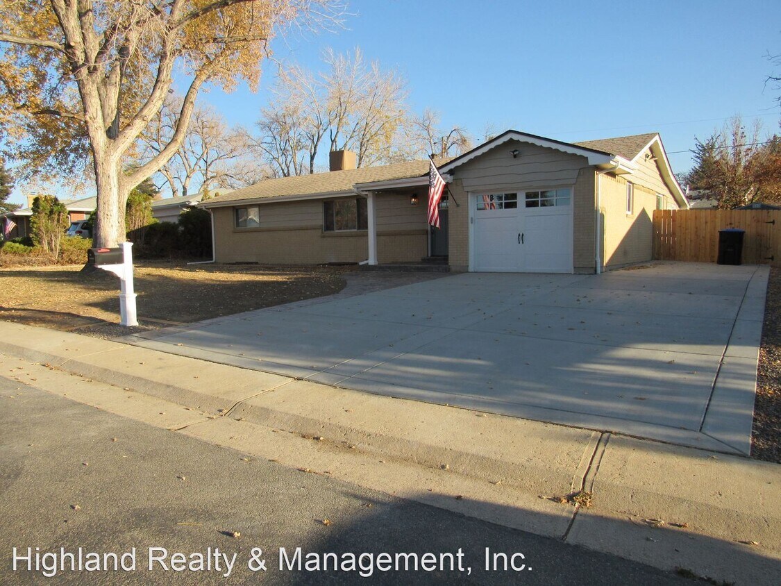 Primary Photo - 5 br, 2 bath House - 7094 Dover Way