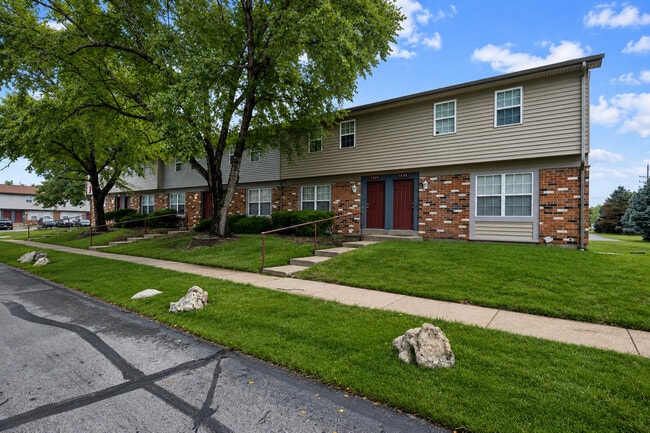 Foto del edificio - Stonebridge Townhomes