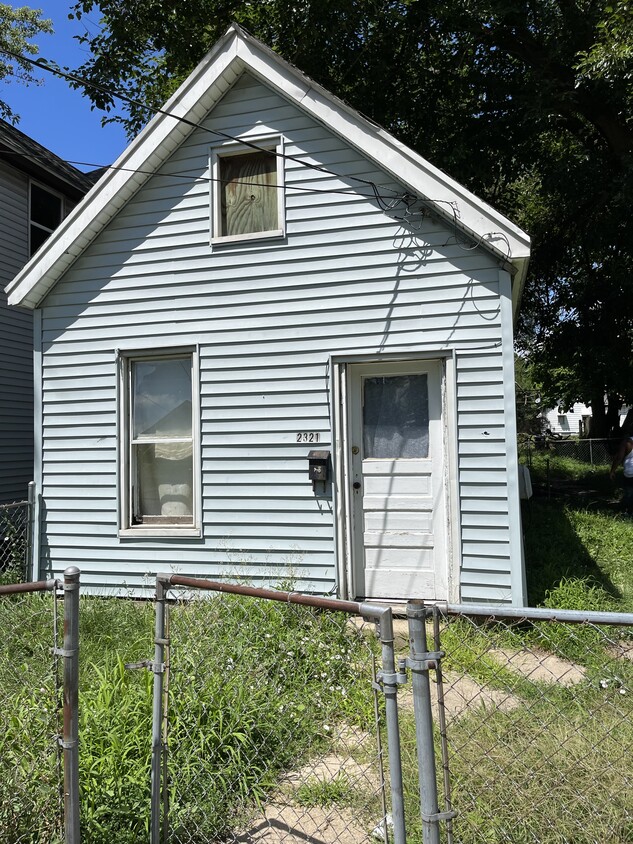 2321 West Malone Street, Peoria, IL 61605 House Rental in Peoria, IL