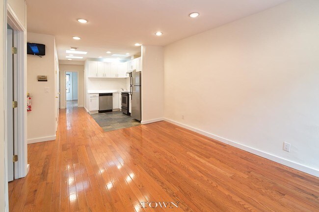 Foto del edificio - 1068 2nd Ave