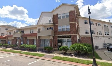 Building Photo - 431 Water St