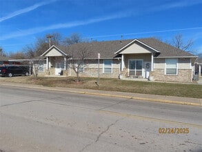 Building Photo - 1422 George Ave
