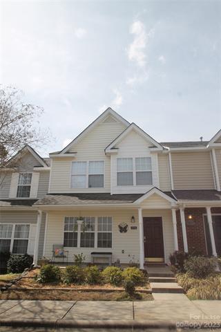 Building Photo - 596 Greenway Dr