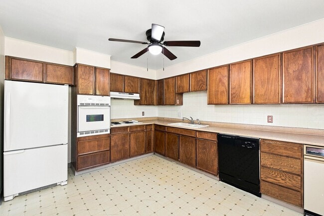 Photo - 8451 E. Briarwood Boulevard House