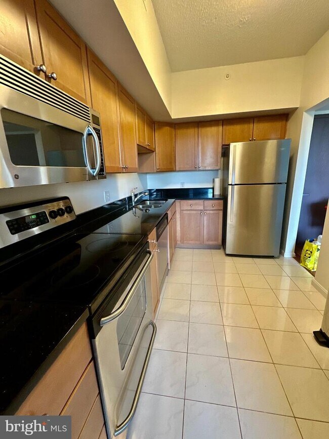 2230 C Marshall Dr Unit 1221, Falls Church, VA 22043 Apartment