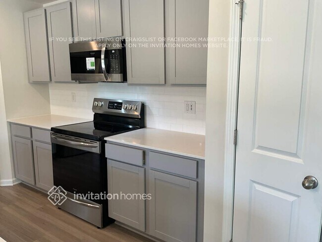 Foto del edificio - 1118 Woodhouse Dr