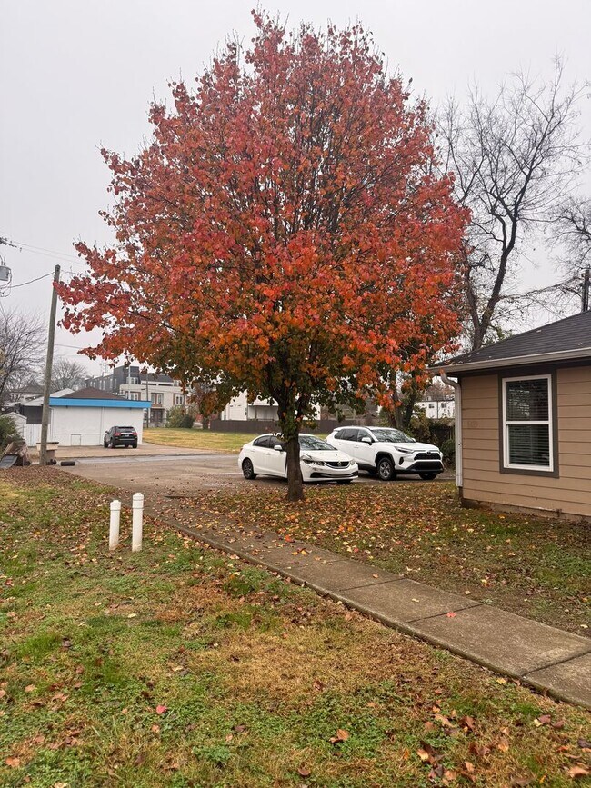 Foto del edificio - 604 41st Ave N