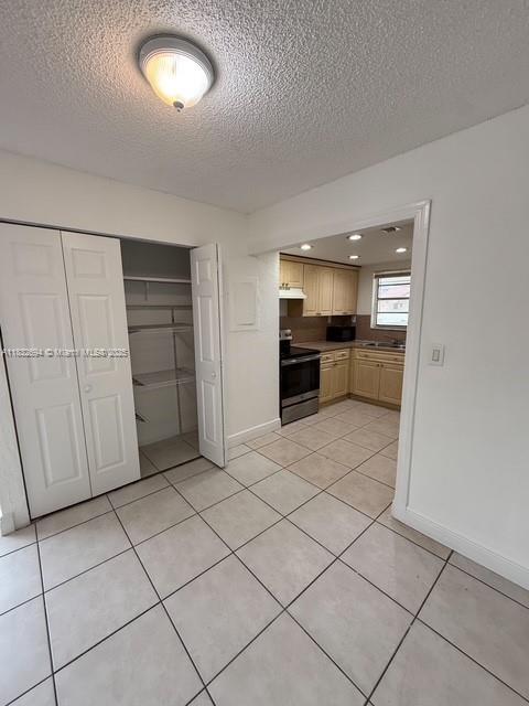 Foto del edificio - 8820 Fontainebleau Blvd