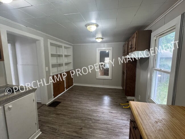 Building Photo - 283 E Grand Ave
