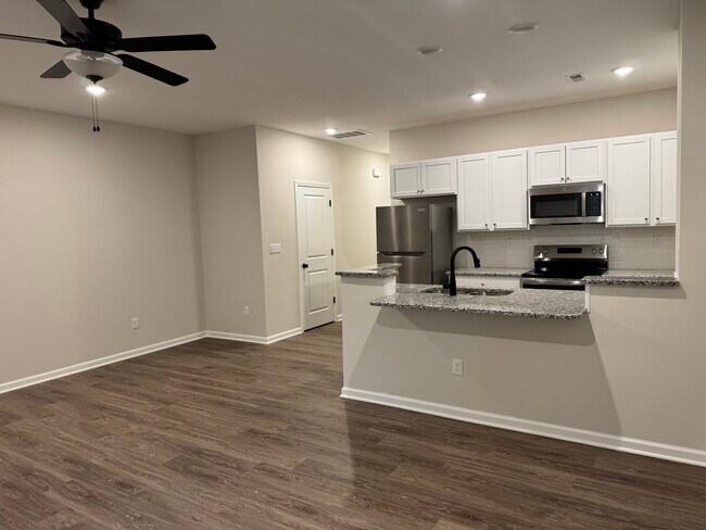 Foto del edificio - 205 Cherry Way