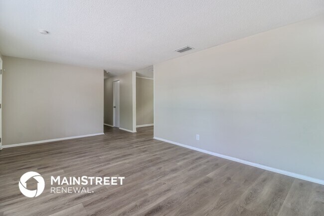 Foto del edificio - 3914 Deleuil Ave