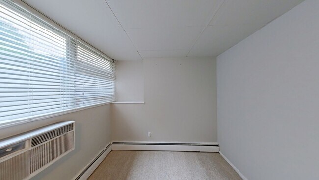Foto del edificio - 1030 E Lancaster Ave