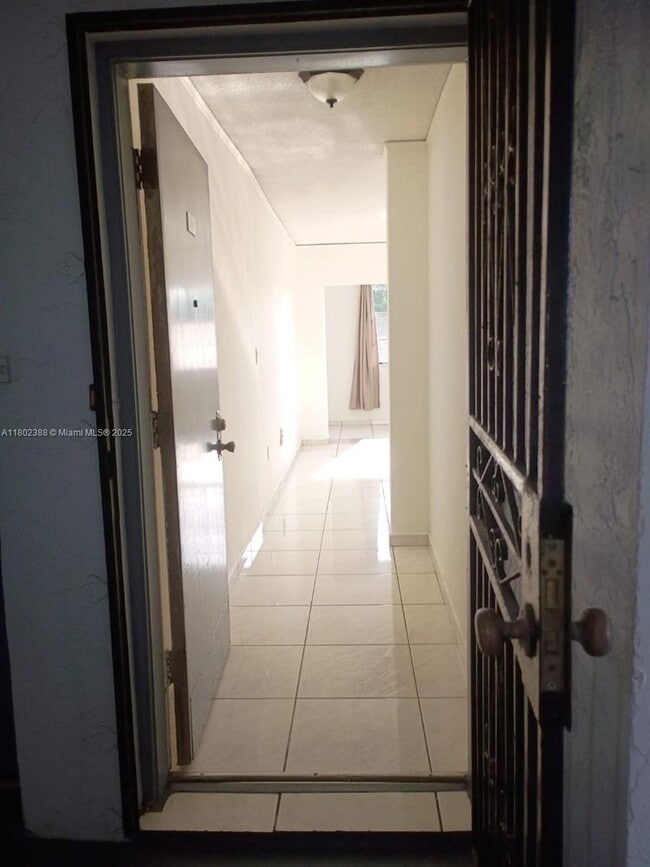 Photo - 1800 SW 25th St Apartment