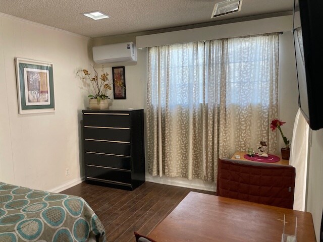 Foto del edificio - 15340 Hart St