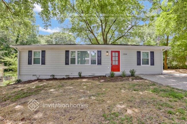 Building Photo - 2354 Beverly Ln