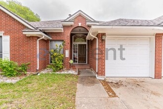 Building Photo - 1215 Timber Bend Dr