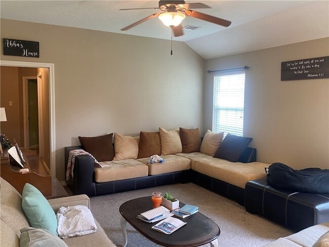 Building Photo - 2657 Symphony Park Dr