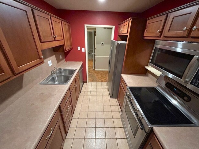 Foto del edificio - 5735 Barfield Cir