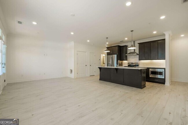 Building Photo - 514 Alice Wy