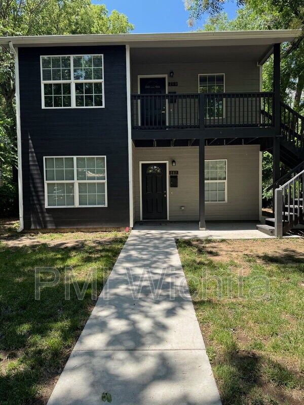 Primary Photo - 247 N Elizabeth St