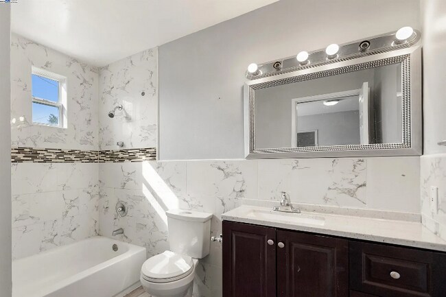 Foto del edificio - 6780 75th St