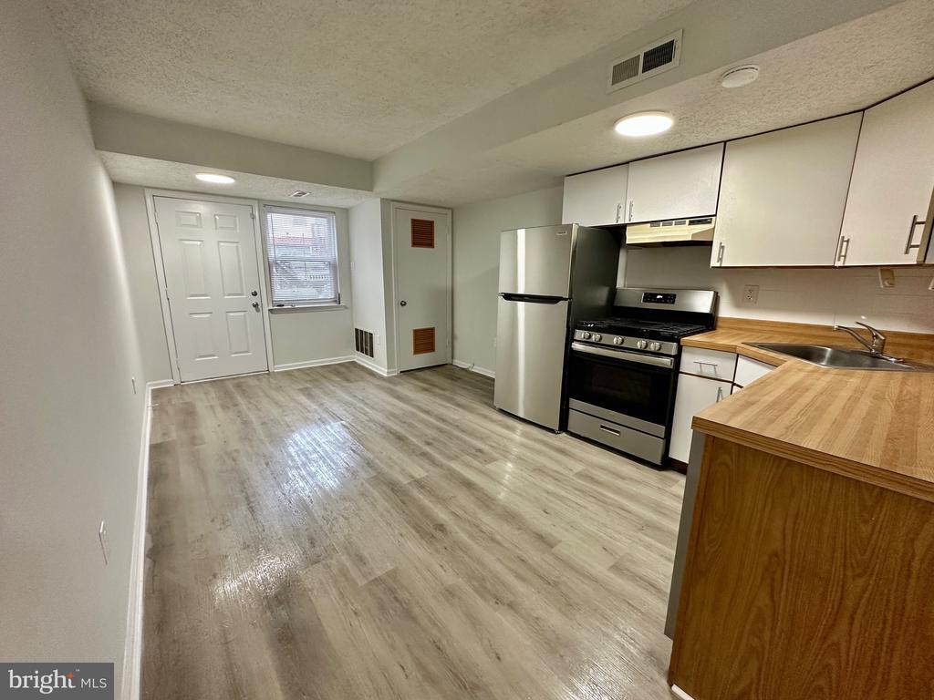 Foto principal - 3304 Hess St