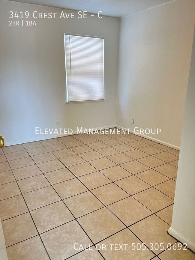 Foto del edificio - 3419 Crest Ave SE