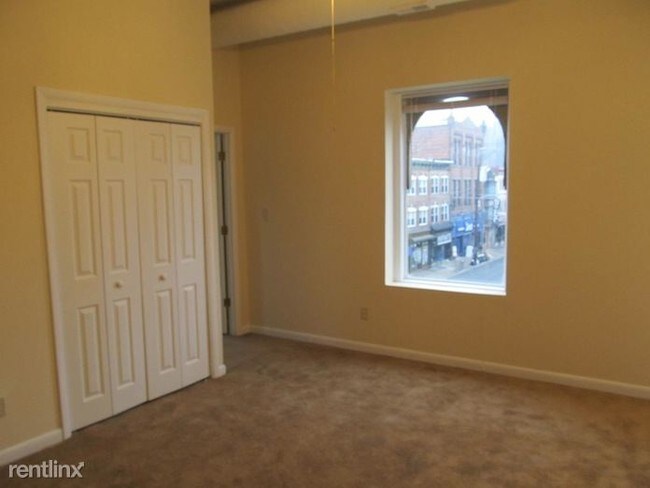 Building Photo - 1 br, 1 bath Apartment - 701 S 4th St