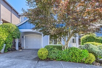 Building Photo - 2514 NW Parnell Terrace