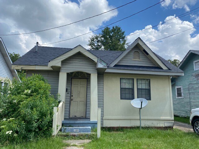 Foto principal - 2909 Laurel St