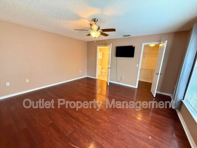 Foto del edificio - 1437 Dandelion Dr