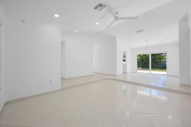 Foto del edificio - 9515 SW 118th Ct