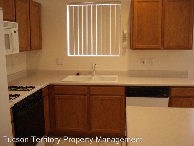 Building Photo - 7832 E Sabino Hollow Ct