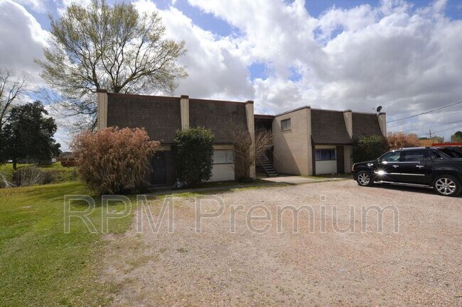 Foto del edificio - 3350 LA-1