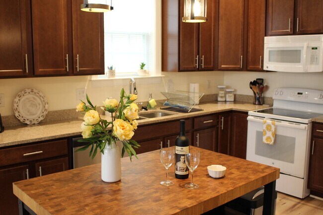 Foto del edificio - 35988 Huntington St
