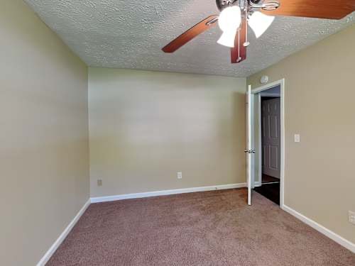 Building Photo - 1806 Oriole Trail