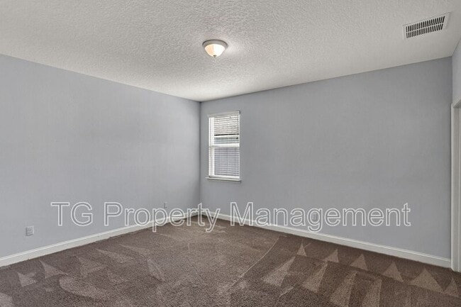 Foto del edificio - 12436 Jovana Rd