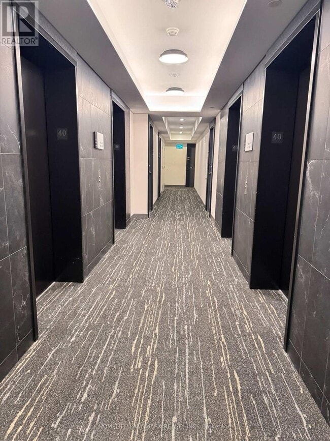 Building Photo - 8 Wellesley St W