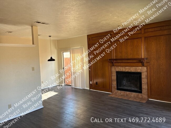 Building Photo - 611 Oriole Blvd