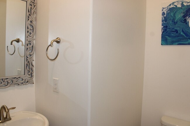 Building Photo - 1096 Provence Village Dr