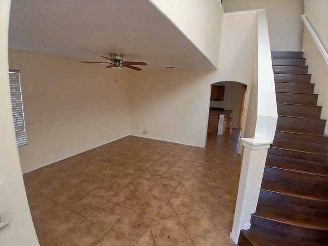 Foto del edificio - 1842 Santa Maria Ave