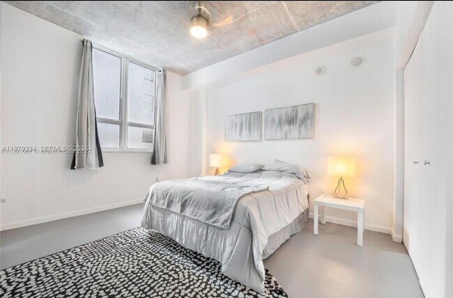 Foto del edificio - 234 NE 3rd St