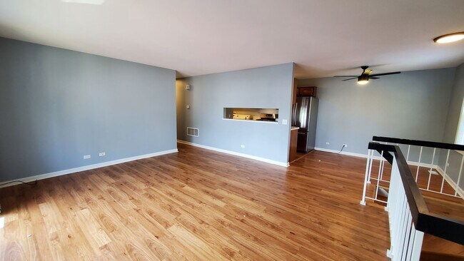 Foto del edificio - Frankfort Square Condo