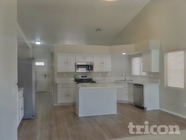 Building Photo - 2509 Lake Martin Ct
