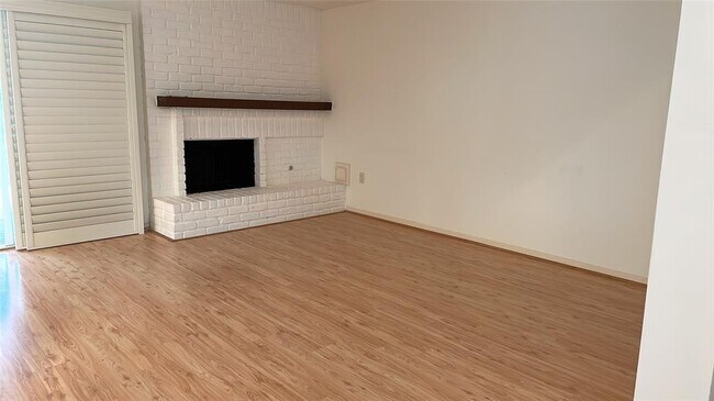 Building Photo - 3318 Stillmeadow Dr