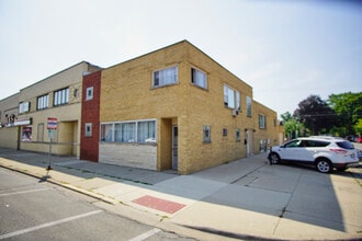 Building Photo - 6646 W 26th St