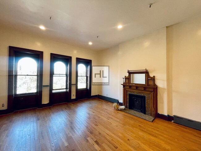 Foto del edificio - Gorgeous 1 Bedroom | West 120th Street, So...