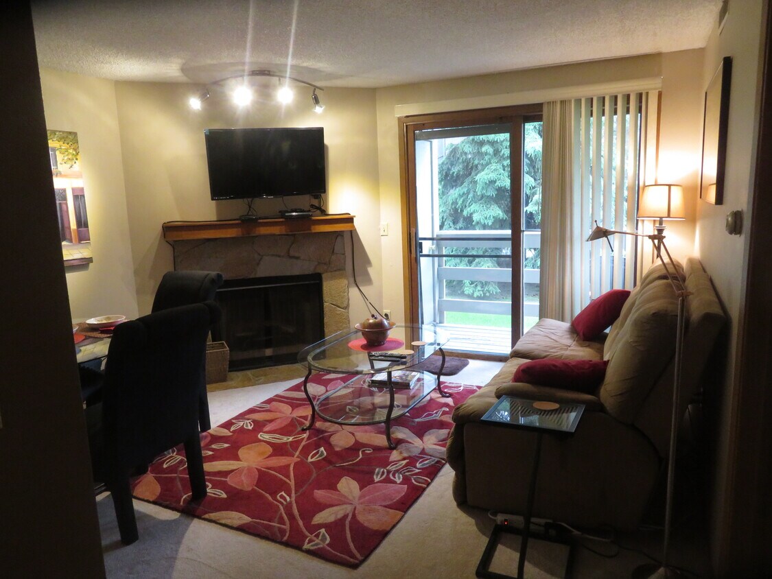 9715 Independence Dr Unit B107, Anchorage, AK 99507 Condo for Rent in