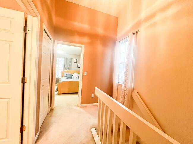 Building Photo - 1010 Meadow Run