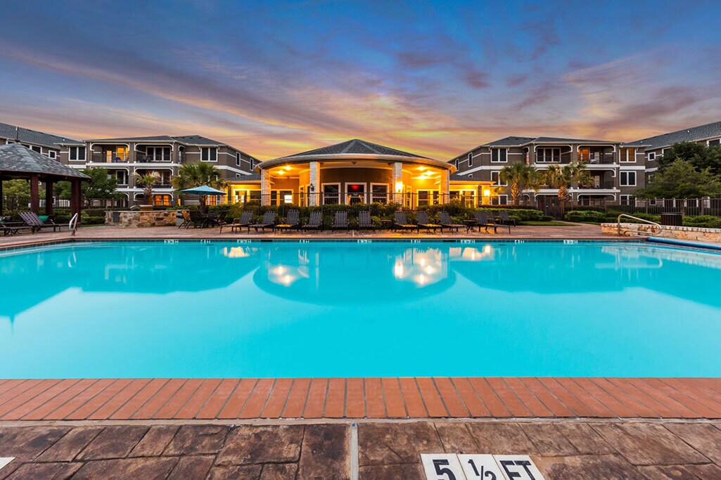 Marquis at the Cascades Apartments at 4055 Hogan Dr Tyler, TX